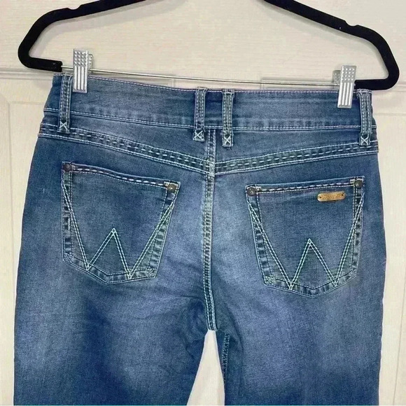 Wrangler Retro Women's Denim Mid Rise Mae Bootcut Jeans 09MWZJD 7/8 x 30 - Picture 6 of 8
